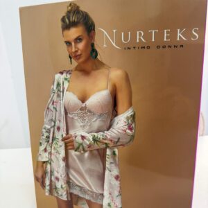 قميص نوم مع عباي