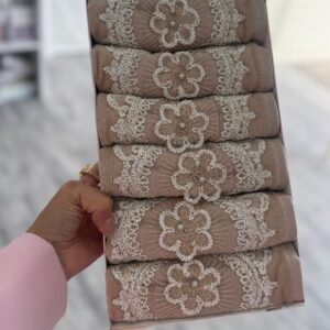 طقم 6 بشاكير حجم 80سم للضيوف مع دانتيل متين جداً