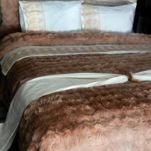 طقم شتوي فرو الأرنب مع دانتيل 8 قطع