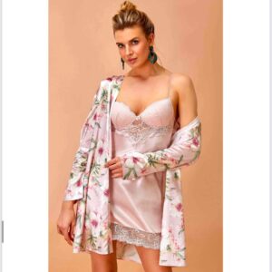 قميص نوم مع عباي