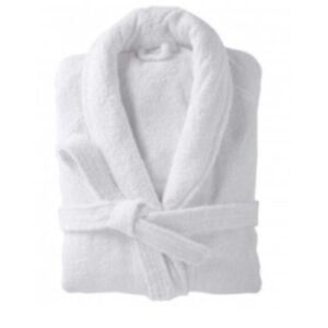 روب حمام باللون الابيض