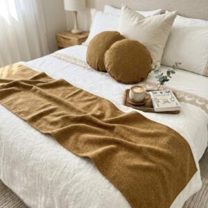 حرام ديكور مع مخدتين مدورات مع غطاء